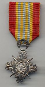 v24b-south-vietnam-honor-medal-armed-forces-2nd-class-medal-in-country-made-1b54ed53275ff4e36e2d84247b626beb